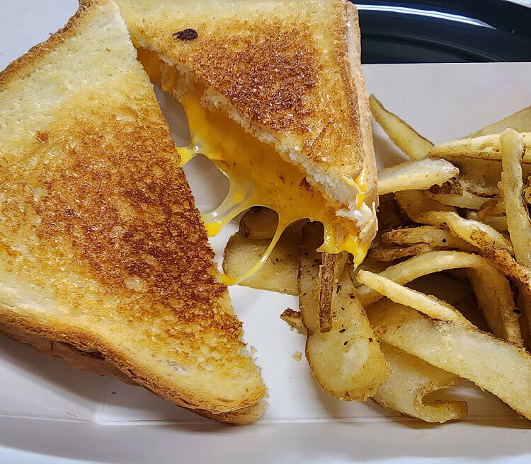Appleberry Orchard concessions serving kid-friendly meals like this grilled cheese platter.